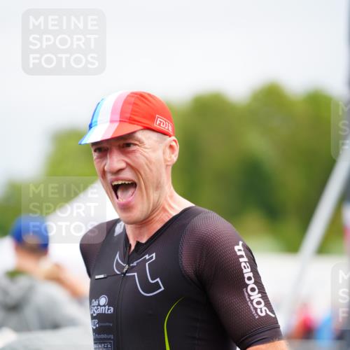 30.08.2026 - Elbe Triathlon Hamburg LAZAROV Photography http://msf.ph/oto/10052431 30.08.2026 10:46:17 Ziel 691 meine-sportfotos.de