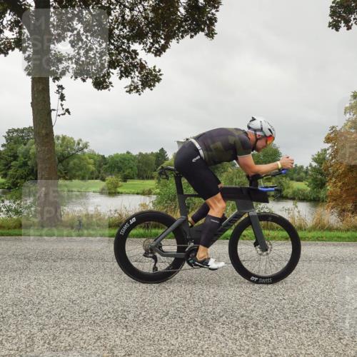 30.08.2026 - Elbe Triathlon Hamburg Michael Burmester http://msf.ph/oto/10052444 30.08.2026 10:11:03 Radfahren 617, 729, 747 meine-sportfotos.de