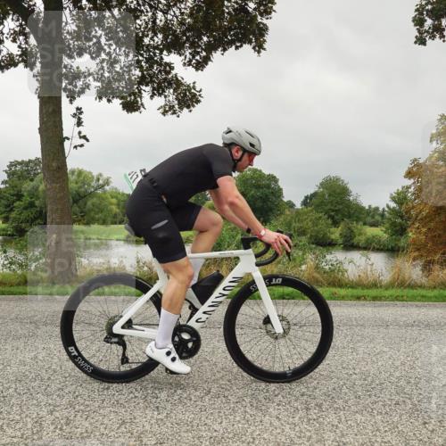 30.08.2026 - Elbe Triathlon Hamburg Michael Burmester http://msf.ph/oto/10052450 30.08.2026 10:11:10 Radfahren 364, 617, 633, 729, 749, 927 meine-sportfotos.de