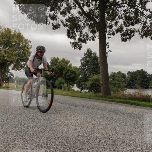 30.08.2026 - Elbe Triathlon Hamburg Michael Burmester http://msf.ph/oto/10052451 30.08.2026 10:33:36 Radfahren 912, 1017 meine-sportfotos.de