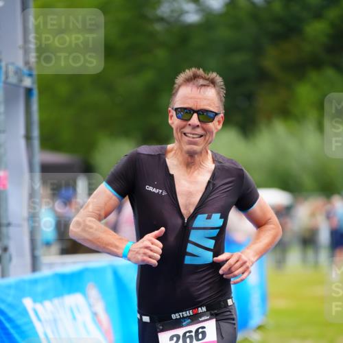 30.08.2026 - Elbe Triathlon Hamburg LAZAROV Photography http://msf.ph/oto/10052489 30.08.2026 10:46:32 Ziel 266, 508 meine-sportfotos.de