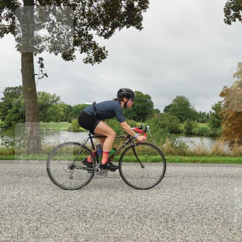 30.08.2026 - Elbe Triathlon Hamburg Michael Burmester http://msf.ph/oto/10052493 30.08.2026 10:12:00 Radfahren 711, 742, 757, 843, 969 meine-sportfotos.de