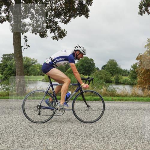 30.08.2026 - Elbe Triathlon Hamburg Michael Burmester http://msf.ph/oto/10052496 30.08.2026 10:12:01 Radfahren 711, 742, 757, 843, 969 meine-sportfotos.de