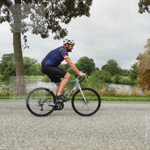30.08.2026 - Elbe Triathlon Hamburg Michael Burmester http://msf.ph/oto/10052504 30.08.2026 10:12:11 Radfahren 400, 665, 698, 710, 853, 980 meine-sportfotos.de