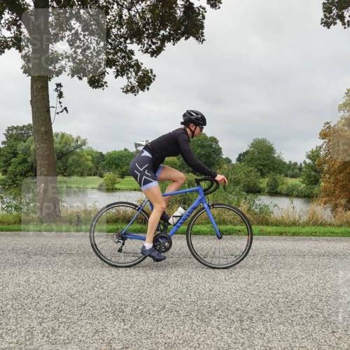 30.08.2026 - Elbe Triathlon Hamburg Michael Burmester http://msf.ph/oto/10052515 30.08.2026 10:12:16 Radfahren 488, 698, 710, 853, 980 meine-sportfotos.de