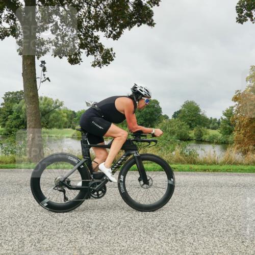 30.08.2026 - Elbe Triathlon Hamburg Michael Burmester http://msf.ph/oto/10052545 30.08.2026 10:12:49 Radfahren 410, 657, 669, 813, 983 meine-sportfotos.de
