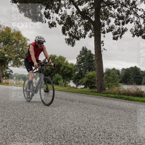 30.08.2026 - Elbe Triathlon Hamburg Michael Burmester http://msf.ph/oto/10052587 30.08.2026 10:35:46 Radfahren 697, 726, 798, 998, 1074 meine-sportfotos.de