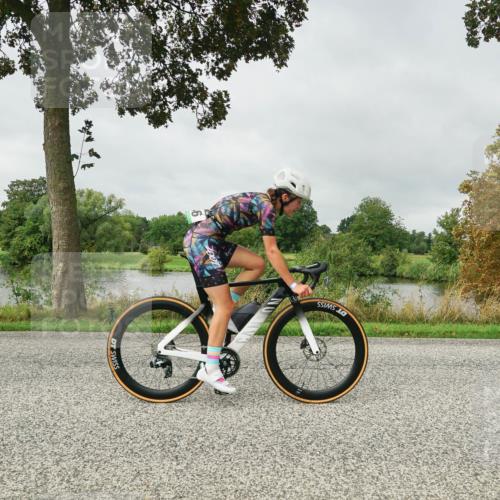 30.08.2026 - Elbe Triathlon Hamburg Michael Burmester http://msf.ph/oto/10052631 30.08.2026 10:13:58 Radfahren 585, 611, 612, 646, 799, 881, 886, 1896 meine-sportfotos.de