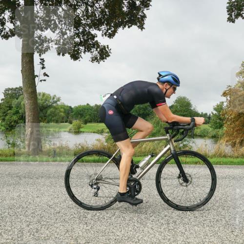 30.08.2026 - Elbe Triathlon Hamburg Michael Burmester http://msf.ph/oto/10052640 30.08.2026 10:14:01 Radfahren 585, 611, 646, 799, 881, 886, 1896 meine-sportfotos.de