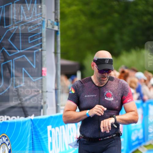 30.08.2026 - Elbe Triathlon Hamburg LAZAROV Photography http://msf.ph/oto/10052650 30.08.2026 10:46:51 Ziel 293, 544 meine-sportfotos.de