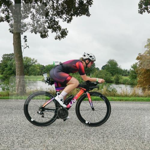 30.08.2026 - Elbe Triathlon Hamburg Michael Burmester http://msf.ph/oto/10052703 30.08.2026 10:15:10 Radfahren 577, 667, 891, 898, 954 meine-sportfotos.de