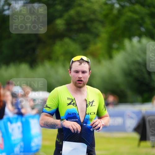 30.08.2026 - Elbe Triathlon Hamburg LAZAROV Photography http://msf.ph/oto/10052710 30.08.2026 10:46:55 Ziel 544 meine-sportfotos.de