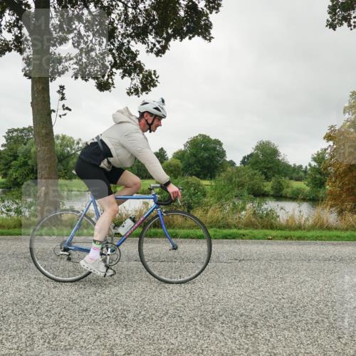 30.08.2026 - Elbe Triathlon Hamburg Michael Burmester http://msf.ph/oto/10052792 30.08.2026 10:16:47 Radfahren 429, 491, 724, 785 meine-sportfotos.de