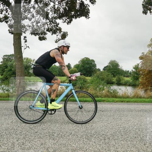 30.08.2026 - Elbe Triathlon Hamburg Michael Burmester http://msf.ph/oto/10052797 30.08.2026 10:16:51 Radfahren 491, 638, 724 meine-sportfotos.de