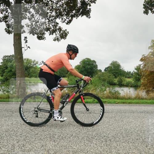 30.08.2026 - Elbe Triathlon Hamburg Michael Burmester http://msf.ph/oto/10052841 30.08.2026 10:17:35 Radfahren 472, 598, 651, 704 meine-sportfotos.de
