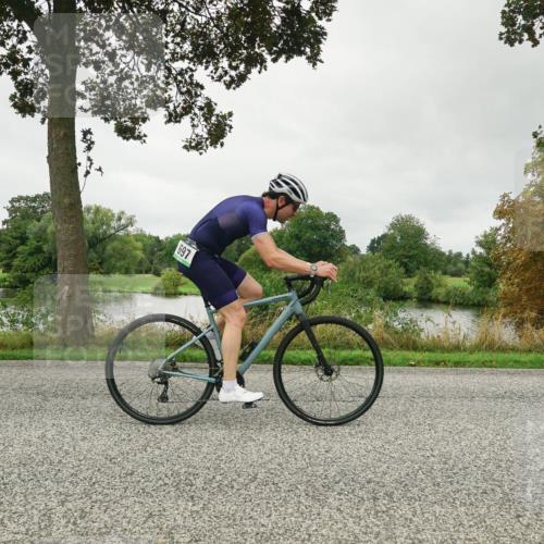 30.08.2026 - Elbe Triathlon Hamburg Michael Burmester http://msf.ph/oto/10052846 30.08.2026 10:17:45 Radfahren 697, 940 meine-sportfotos.de