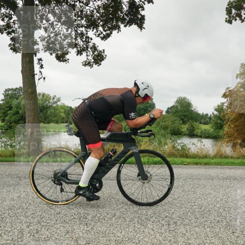 30.08.2026 - Elbe Triathlon Hamburg Michael Burmester http://msf.ph/oto/10052883 30.08.2026 10:18:39 Radfahren 666, 702 meine-sportfotos.de