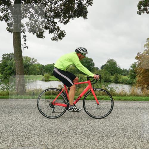 30.08.2026 - Elbe Triathlon Hamburg Michael Burmester http://msf.ph/oto/10052886 30.08.2026 10:18:43 Radfahren 666, 870 meine-sportfotos.de