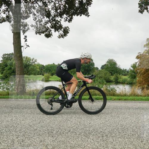30.08.2026 - Elbe Triathlon Hamburg Michael Burmester http://msf.ph/oto/10052916 30.08.2026 10:19:30 Radfahren 572, 893 meine-sportfotos.de