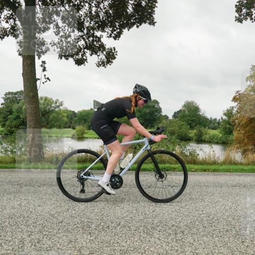 30.08.2026 - Elbe Triathlon Hamburg Michael Burmester http://msf.ph/oto/10052932 30.08.2026 10:20:08 Radfahren 521, 824 meine-sportfotos.de