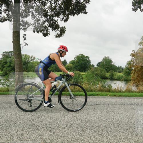 30.08.2026 - Elbe Triathlon Hamburg Michael Burmester http://msf.ph/oto/10052960 30.08.2026 10:20:43 Radfahren 672, 879, 942 meine-sportfotos.de