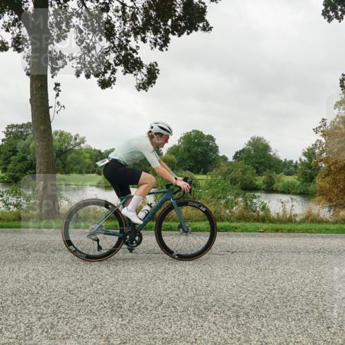 30.08.2026 - Elbe Triathlon Hamburg Michael Burmester http://msf.ph/oto/10052970 30.08.2026 10:21:00 Radfahren 809 meine-sportfotos.de