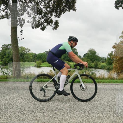 30.08.2026 - Elbe Triathlon Hamburg Michael Burmester http://msf.ph/oto/10052980 30.08.2026 10:21:15 Radfahren 553, 635, 805, 821 meine-sportfotos.de
