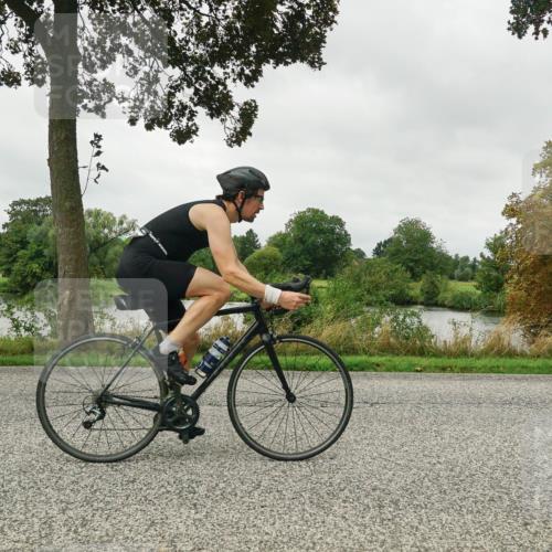 30.08.2026 - Elbe Triathlon Hamburg Michael Burmester http://msf.ph/oto/10052989 30.08.2026 10:21:24 Radfahren 694, 917 meine-sportfotos.de