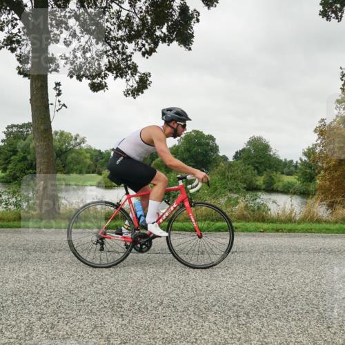 30.08.2026 - Elbe Triathlon Hamburg Michael Burmester http://msf.ph/oto/10053003 30.08.2026 10:21:56 Radfahren 561, 818 meine-sportfotos.de