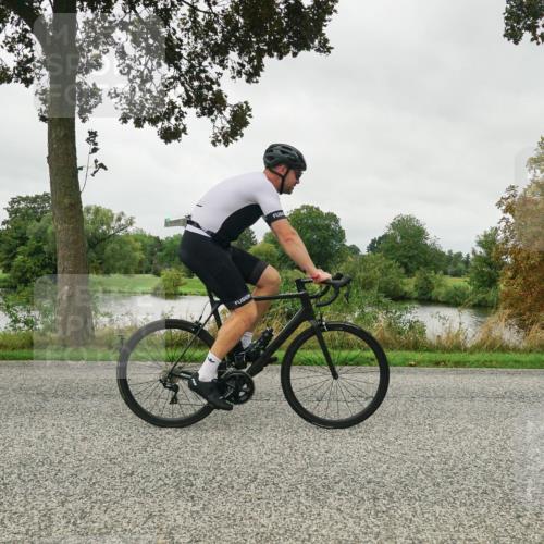 30.08.2026 - Elbe Triathlon Hamburg Michael Burmester http://msf.ph/oto/10053017 30.08.2026 10:22:17 Radfahren 591, 679, 847, 945 meine-sportfotos.de