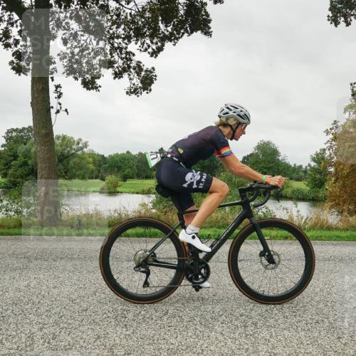 30.08.2026 - Elbe Triathlon Hamburg Michael Burmester http://msf.ph/oto/10053033 30.08.2026 10:22:34 Radfahren 791, 903, 977 meine-sportfotos.de
