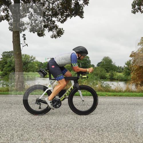 30.08.2026 - Elbe Triathlon Hamburg Michael Burmester http://msf.ph/oto/10053190 30.08.2026 10:26:29 Radfahren 716, 906 meine-sportfotos.de
