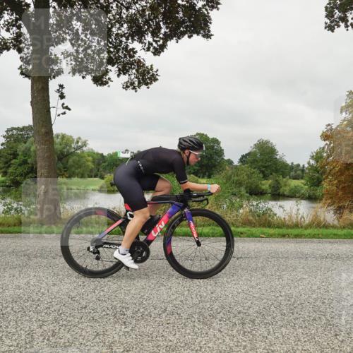 30.08.2026 - Elbe Triathlon Hamburg Michael Burmester http://msf.ph/oto/10053199 30.08.2026 10:26:44 Radfahren 856, 867 meine-sportfotos.de