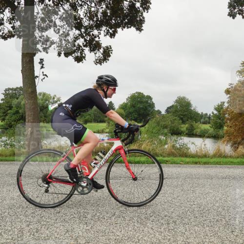 30.08.2026 - Elbe Triathlon Hamburg Michael Burmester http://msf.ph/oto/10053213 30.08.2026 10:27:01 Radfahren 811, 842 meine-sportfotos.de