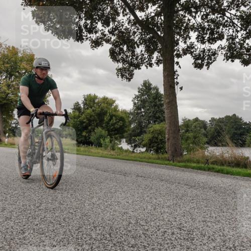 30.08.2026 - Elbe Triathlon Hamburg Michael Burmester http://msf.ph/oto/10053256 30.08.2026 10:46:10 Radfahren 979, 1063, 1099, 1141, 1146, 1197 meine-sportfotos.de