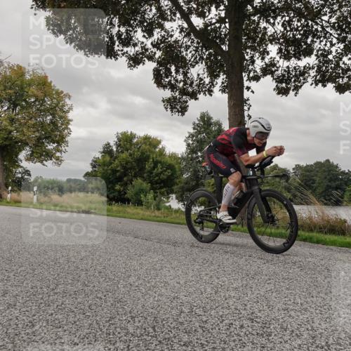 30.08.2026 - Elbe Triathlon Hamburg Michael Burmester http://msf.ph/oto/10053259 30.08.2026 10:46:11 Radfahren 979, 1063, 1099, 1141, 1146, 1197 meine-sportfotos.de
