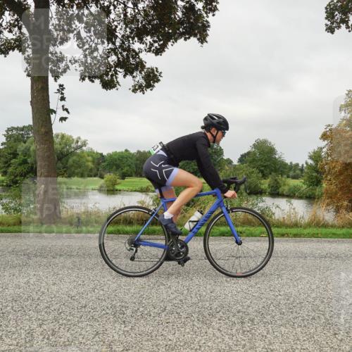 30.08.2026 - Elbe Triathlon Hamburg Michael Burmester http://msf.ph/oto/10053274 30.08.2026 10:28:11 Radfahren 509, 570, 853, 1260 meine-sportfotos.de