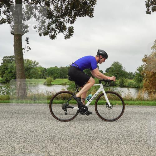 30.08.2026 - Elbe Triathlon Hamburg Michael Burmester http://msf.ph/oto/10053332 30.08.2026 10:28:53 Radfahren 849, 1093, 1097 meine-sportfotos.de