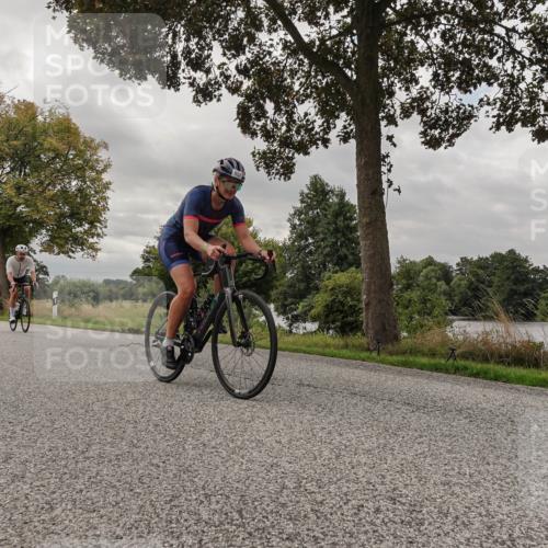 30.08.2026 - Elbe Triathlon Hamburg Michael Burmester http://msf.ph/oto/10053430 30.08.2026 10:48:23 Radfahren 957, 958, 1059, 1083, 1102, 1174, 1308, 1318 meine-sportfotos.de