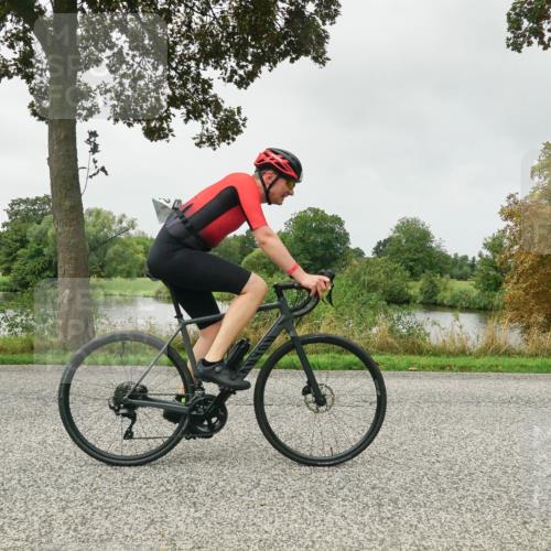 30.08.2026 - Elbe Triathlon Hamburg Michael Burmester http://msf.ph/oto/10053534 30.08.2026 10:32:10 Radfahren 874, 919, 932, 958, 1027, 1080, 1102 meine-sportfotos.de
