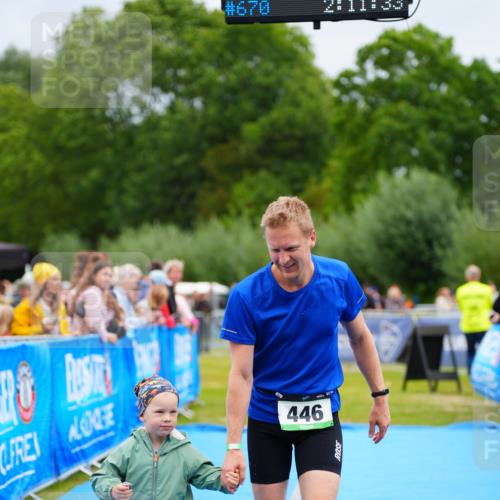 30.08.2026 - Elbe Triathlon Hamburg LAZAROV Photography http://msf.ph/oto/10053552 30.08.2026 10:51:38 Ziel 392, 446 meine-sportfotos.de