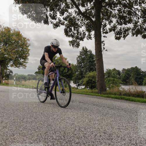 30.08.2026 - Elbe Triathlon Hamburg Michael Burmester http://msf.ph/oto/10053579 30.08.2026 10:50:34 Radfahren 999, 1044, 1069, 1255, 1266, 1269, 1319 meine-sportfotos.de