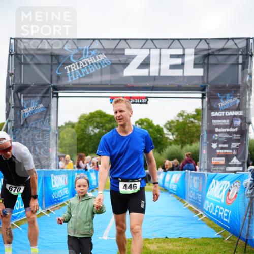30.08.2026 - Elbe Triathlon Hamburg LAZAROV Photography http://msf.ph/oto/10053581 30.08.2026 10:51:40 Ziel 392 meine-sportfotos.de