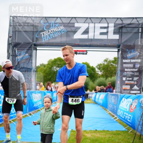 30.08.2026 - Elbe Triathlon Hamburg LAZAROV Photography http://msf.ph/oto/10053588 30.08.2026 10:51:40 Ziel 392 meine-sportfotos.de