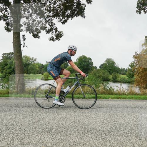 30.08.2026 - Elbe Triathlon Hamburg Michael Burmester http://msf.ph/oto/10053621 30.08.2026 10:33:45 Radfahren 866, 962, 1069, 1121 meine-sportfotos.de
