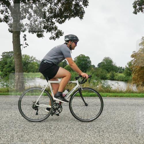 30.08.2026 - Elbe Triathlon Hamburg Michael Burmester http://msf.ph/oto/10053635 30.08.2026 10:34:07 Radfahren 1033, 1064, 1103 meine-sportfotos.de