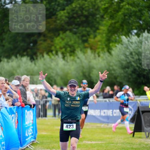 30.08.2026 - Elbe Triathlon Hamburg LAZAROV Photography http://msf.ph/oto/10053652 30.08.2026 10:51:54 Ziel 423, 452, 536 meine-sportfotos.de