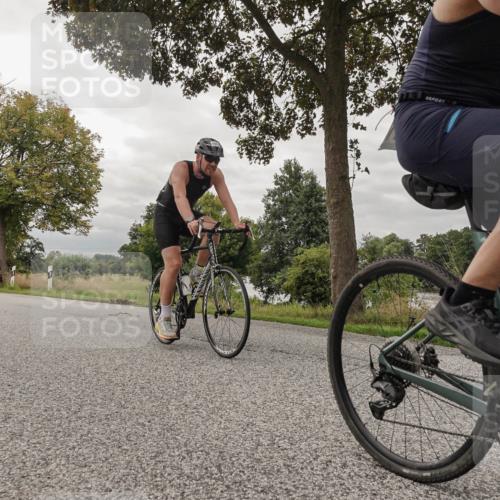 30.08.2026 - Elbe Triathlon Hamburg Michael Burmester http://msf.ph/oto/10053677 30.08.2026 10:51:52 Radfahren 901, 912, 1022, 1033, 1101, 1104, 1171, 1264 meine-sportfotos.de