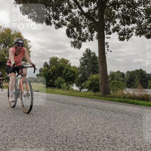 30.08.2026 - Elbe Triathlon Hamburg Michael Burmester http://msf.ph/oto/10053679 30.08.2026 10:51:53 Radfahren 901, 912, 1022, 1033, 1101, 1104, 1171, 1216, 1264 meine-sportfotos.de