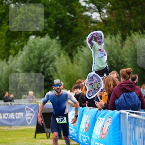 30.08.2026 - Elbe Triathlon Hamburg LAZAROV Photography http://msf.ph/oto/10053688 30.08.2026 10:51:58 Ziel 423, 452, 536 meine-sportfotos.de